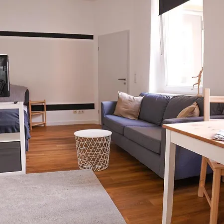 Fullhouse - Halle - T28 - Panda