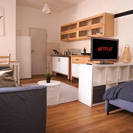Fullhouse - Halle - T28 - Panda Apartment