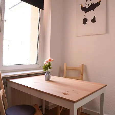 Fullhouse - Halle - T28 - Panda Apartment Halle (Saale)
