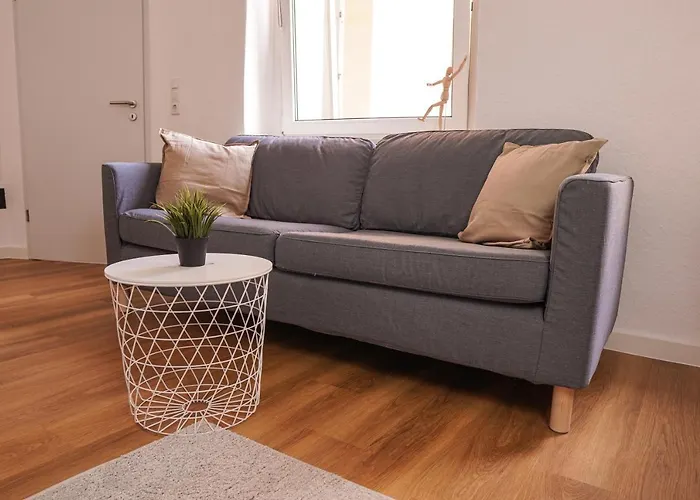 Fullhouse - Halle - T28 - Panda Apartamento *