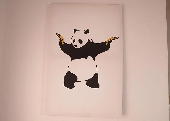 Fullhouse - Halle - T28 - Panda Apartamento